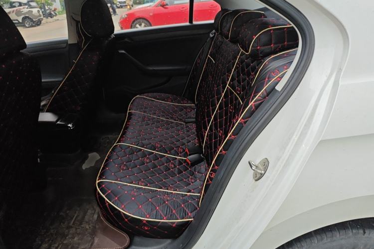 Used Volkswagen Jetta 2015 1.4L Manual Fashion Model Left Rear Seat