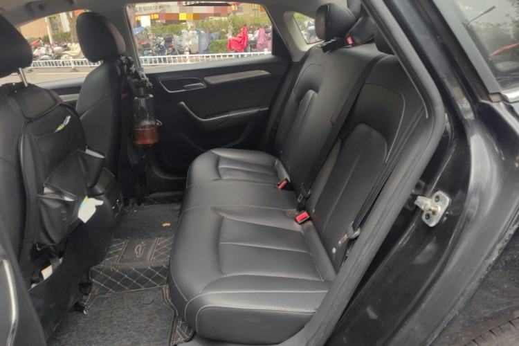 Used Roewe i6 New Energy 2017 45T Hybrid Connect & Smart Enjoyment Edition