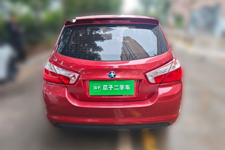 Used Venucia R50 2016 1.6L Manual Elite Edition
