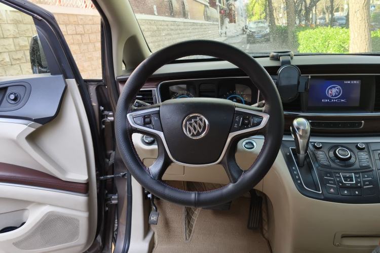 Used Buick GL8 2014 3.0L GT Luxury Business Haoya Edition Steering Wheel