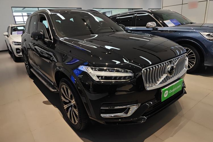 Used Volvo XC90 2025 B5 SmartDrive Luxury Edition 7-Seater
