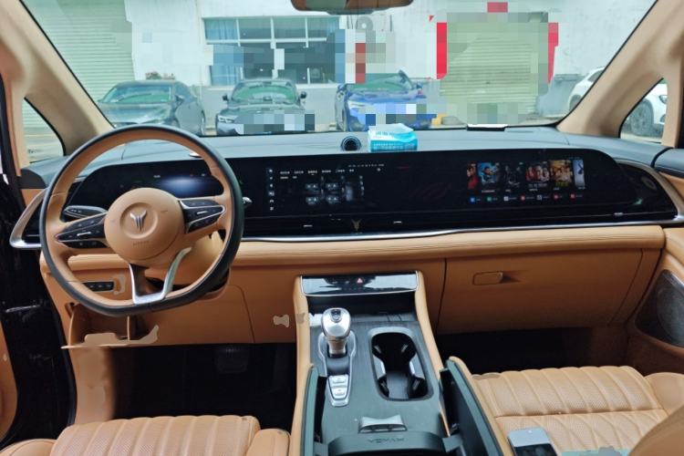 Used VOYAH Dream 2024 PHEV Ultra-Long Range Flagship Edition Interior 2