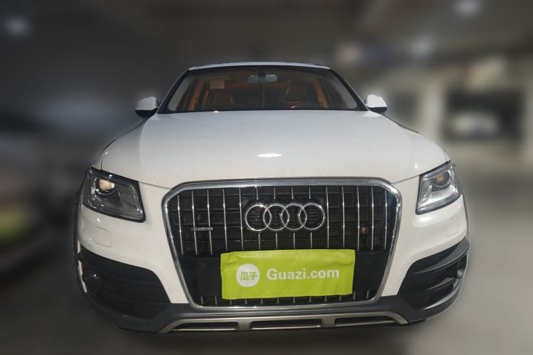 Used Audi Q5 2018 Collector's Edition 40 TFSI Technology Model