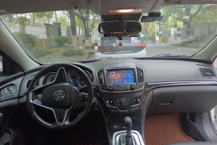 Used Buick Regal 2015 1.6T Leading Technology Model Center Console