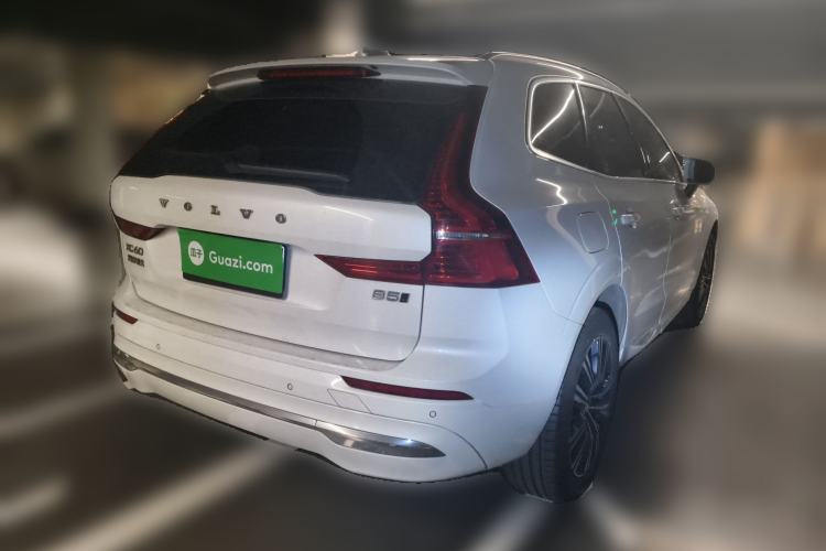 Used Volvo XC60 2022 B5 4x4 Smart Luxury Edition
