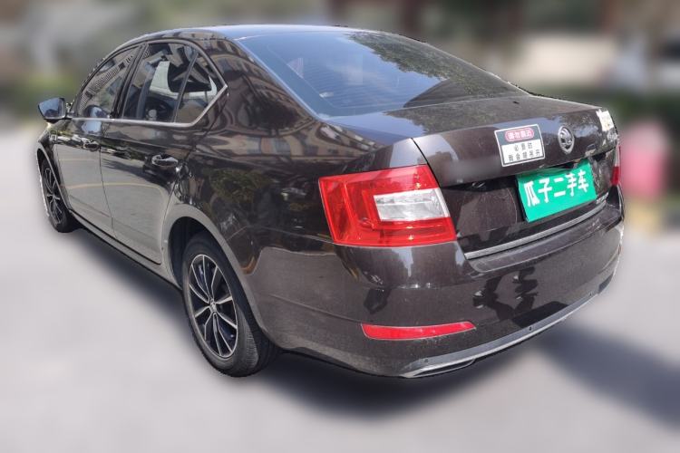 Used Skoda Octavia 2017 1.6L Manual Smart Drive Edition