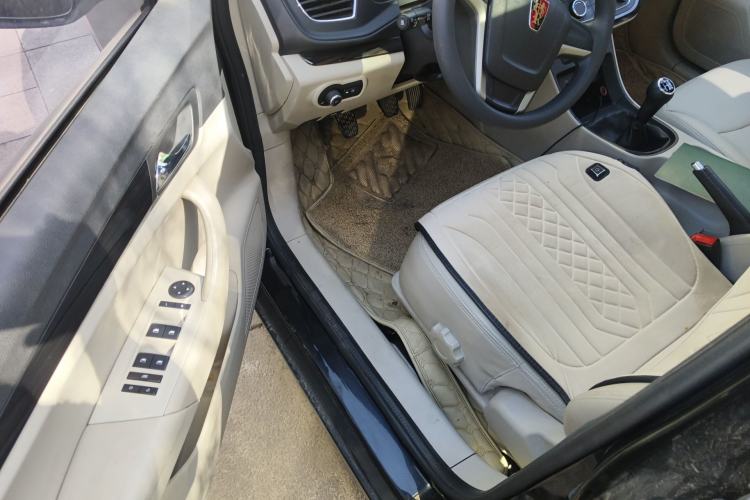 Used Roewe 360 2015 1.5L Manual Luxury Edition Driver Seat