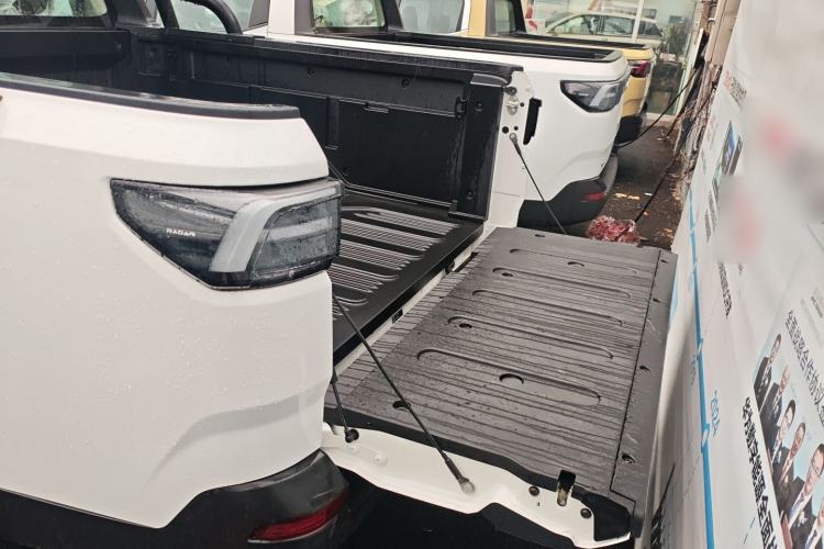 Used Radar King Kong 2025 460 km All-Wheel Drive Long-Box Version – Mighty King Kong