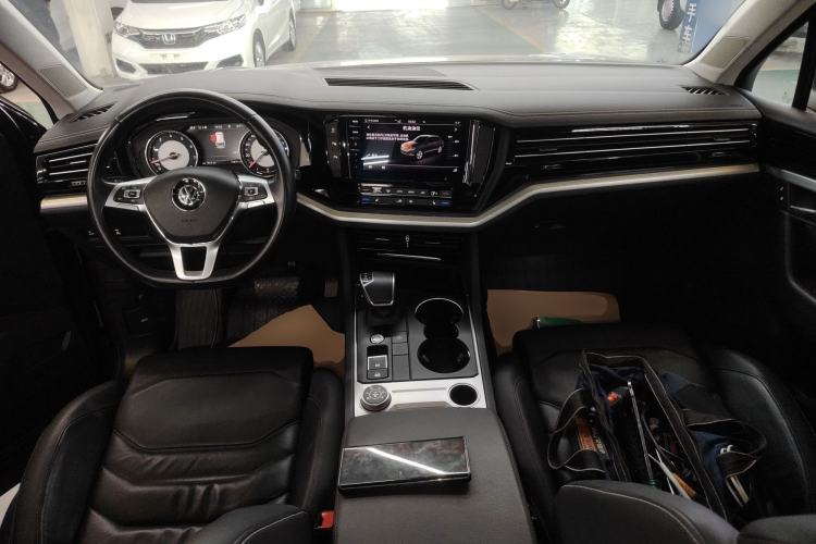Used Volkswagen Touareg 2019 2.0 TSI Flagship Edition China VI

