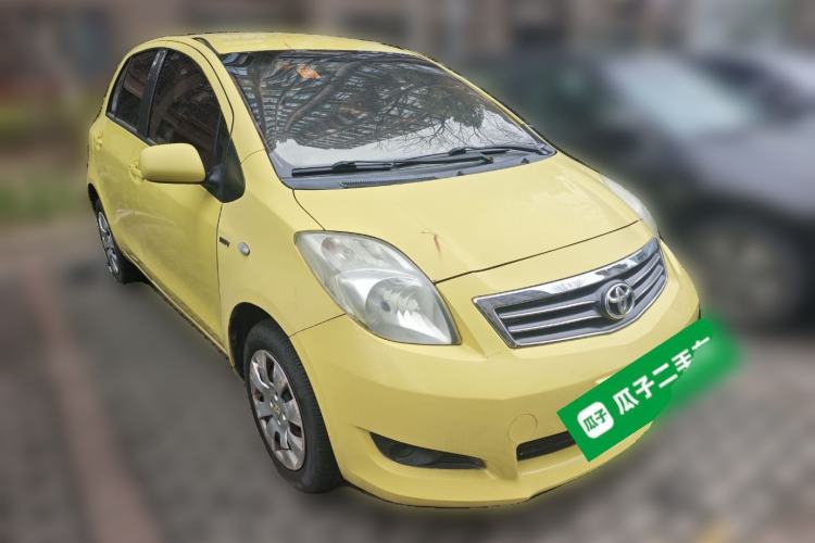 Used Toyota Yaris 2011 1.6E Automatic Charm Edition Front Right 45 Deg