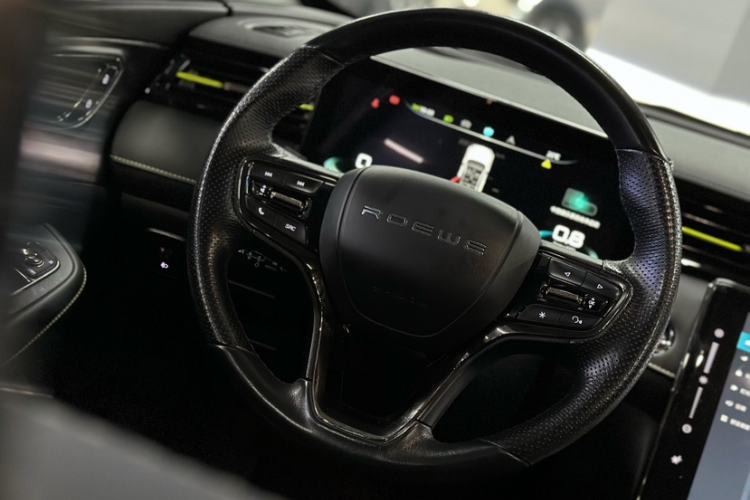 Used Roewe RX5 2021 PLUS 330TGI Automatic National Trend Intelligent Deluxe Edition Interior 2