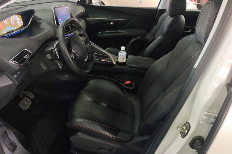 Used Peugeot 5008 2017 350THP 7-Seater Elite Edition Left Front Seat