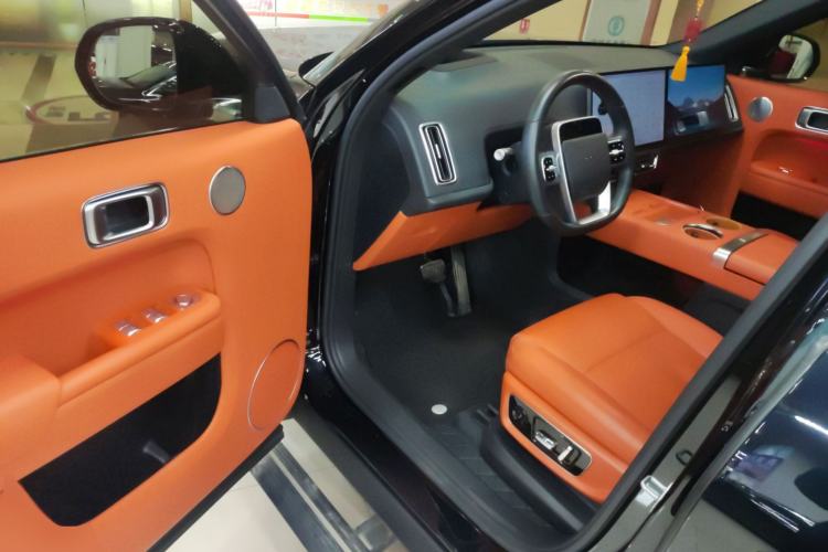 Used Li Auto L8 2023 Air model