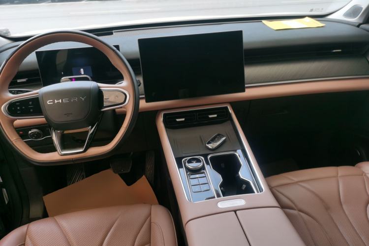 Used Chery Tiggo 8 L 2024 2.0T Two-Wheel Drive Prestige Version 5 Seats
