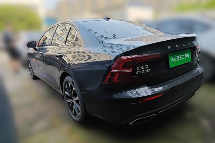 Used Volvo S60 2020 T4 Zhiyi Luxury Edition Rear Left 45 Deg