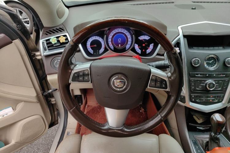 Used Cadillac SRX 2011 3.0L Flagship Edition
