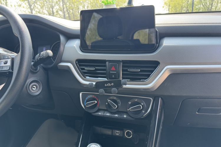 Used Kia Sportage R 2018 2.0L Manual Fashion Edition China V Standard Interior 4