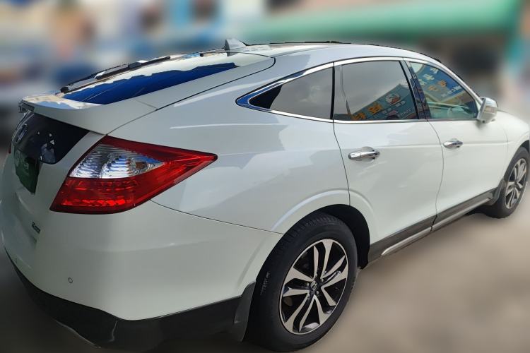 Used Honda Crosstour 2016 2.4L Luxury Edition
