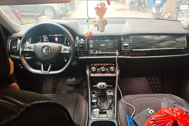 Used Skoda Kodiaq 2020 TSI330 5-Seat Two-Wheel Drive Deluxe Enjoyment Edition Center Console