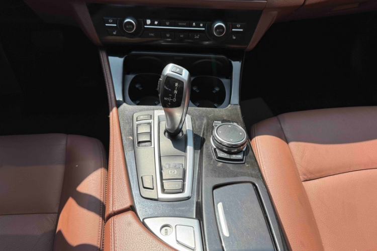 Used BMW 5 Series 2014 528Li Leading Model