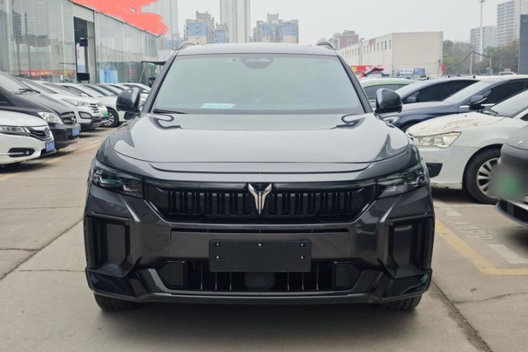 Used VOYAH FREE 2025 318 259 km All-Wheel-Drive Exploration Edition