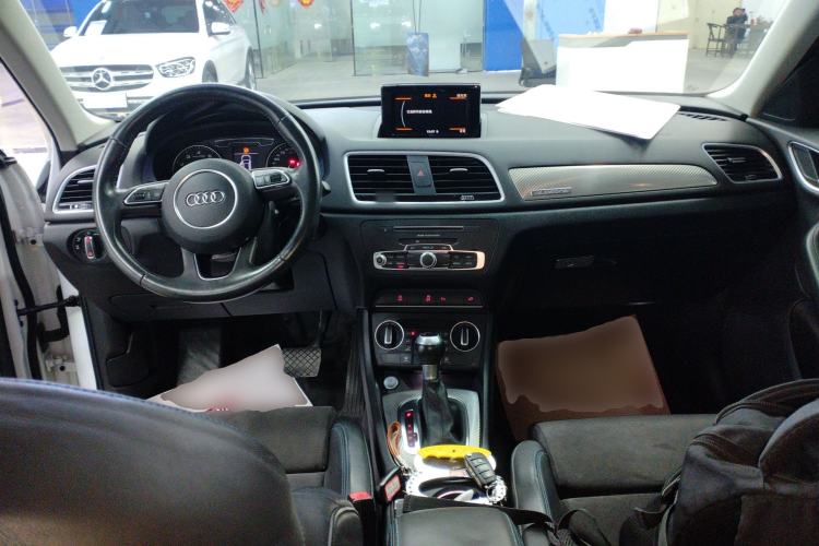 Used Audi Q3 2018 30th Anniversary Edition 35 TFSI quattro all-wheel-drive sport model