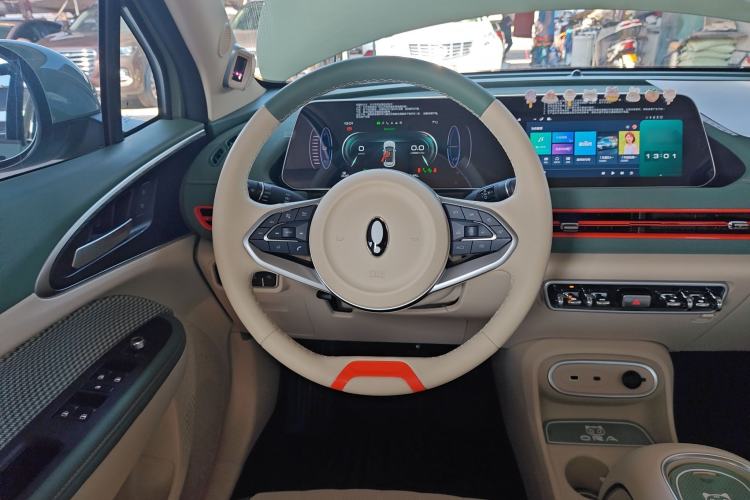 Used ORA Good Cat 2023 401 km Standard Range Prestige Version Lithium Iron Phosphate