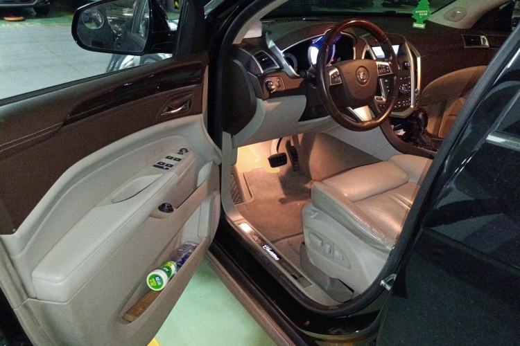 Used Cadillac SRX 2011 3.0L Flagship Edition Driver Seat