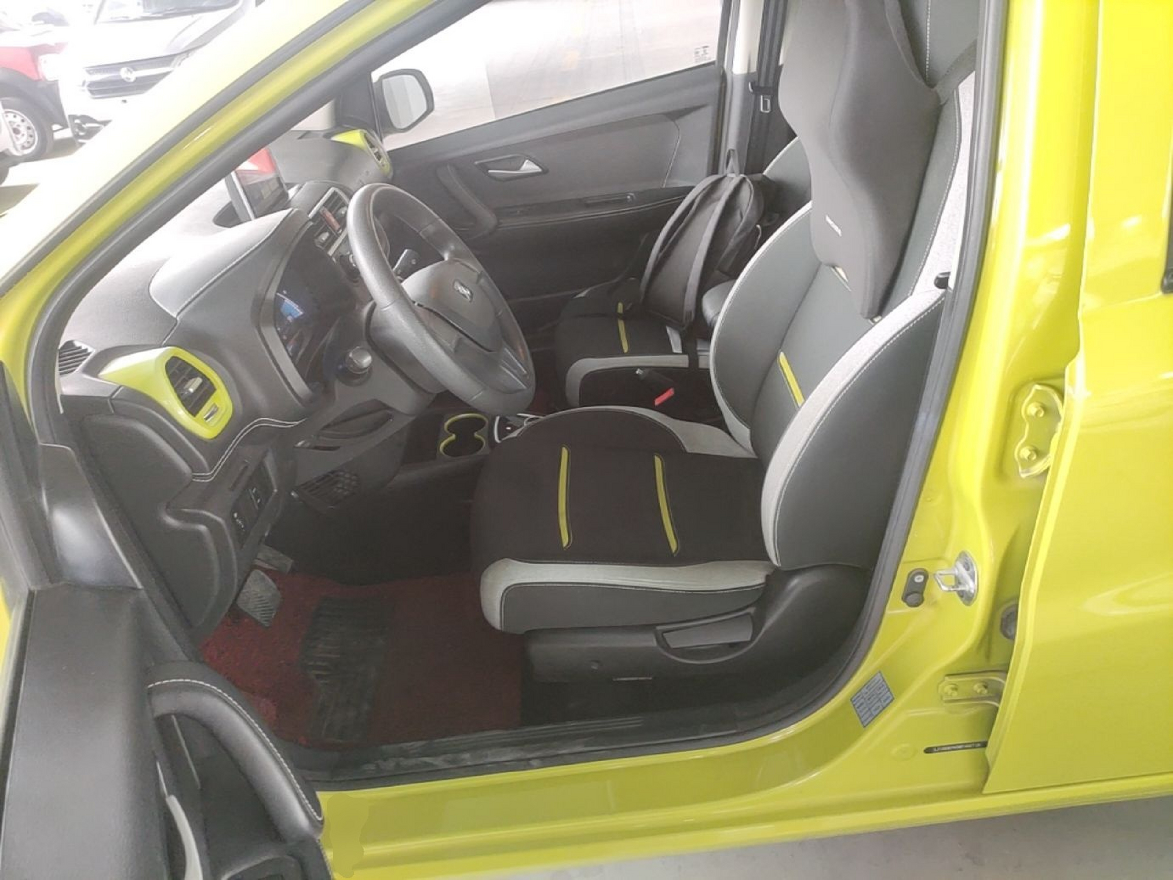 Interior delantero