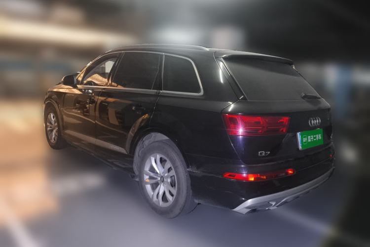 Used Audi Q7 2018 40 TFSI Comfort Model