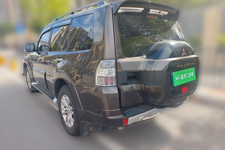 Used Mitsubishi Pajero  Rear Left 45 Deg