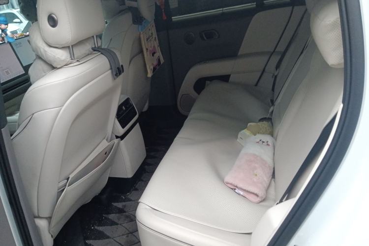 Used Li Auto i6 2025 Model Two-Wheel-Drive Standard Type
