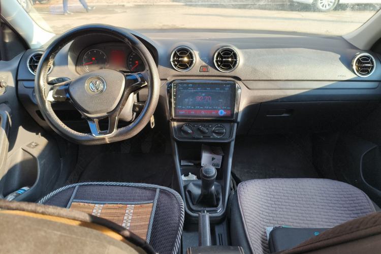 Used Volkswagen Jetta 2017 1.5L Manual Fashion Edition