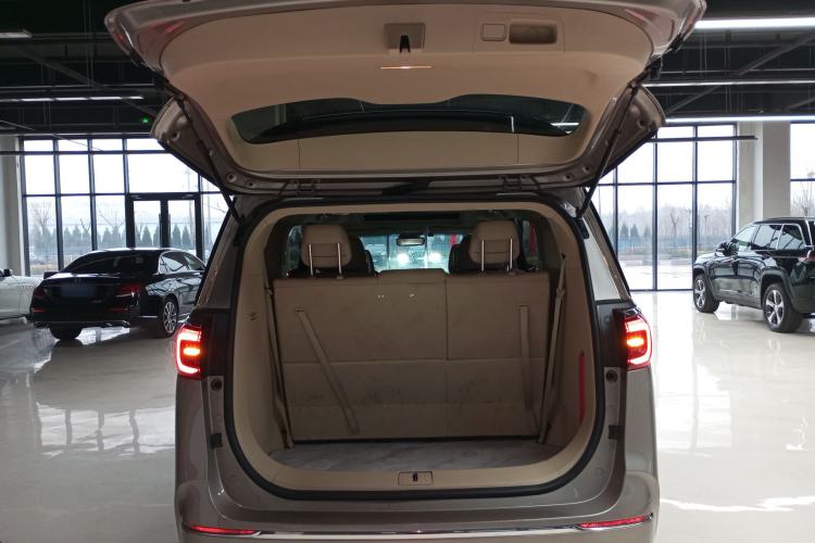 Used Buick GL8 2023 ES Lu Zun Deluxe Model