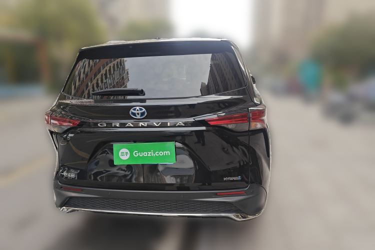 Used Toyota Granvia 2023 2.5L Hybrid Comfort Edition