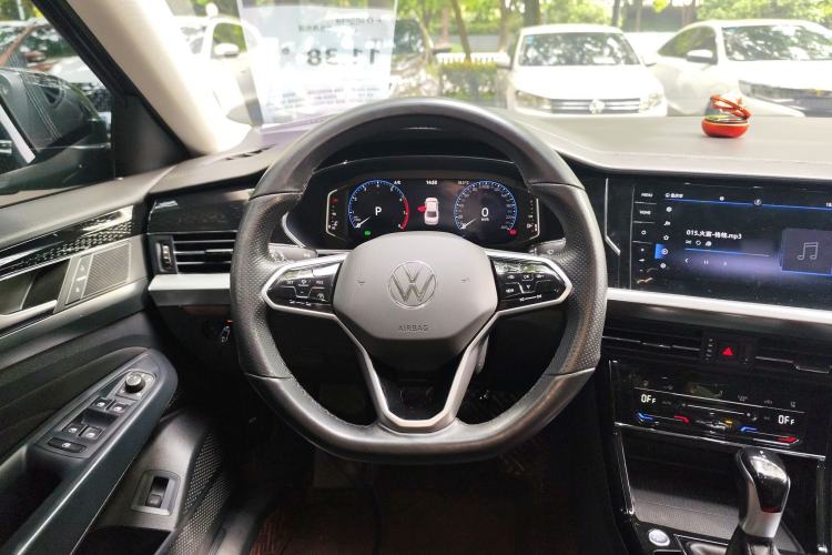 Used Volkswagen Passat 2022 330TSI Starry Luxury Edition Steering Wheel