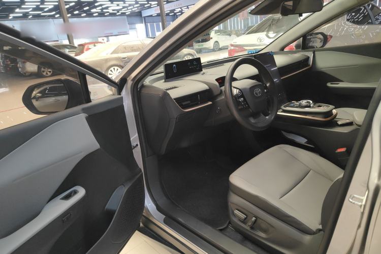 Used Toyota bZ3 2024 517 km Elite PRO Driver Seat