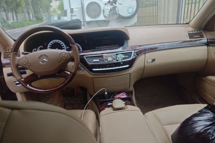 Used Mercedes-Benz S-Class 2010 S 300 L Luxury Model
