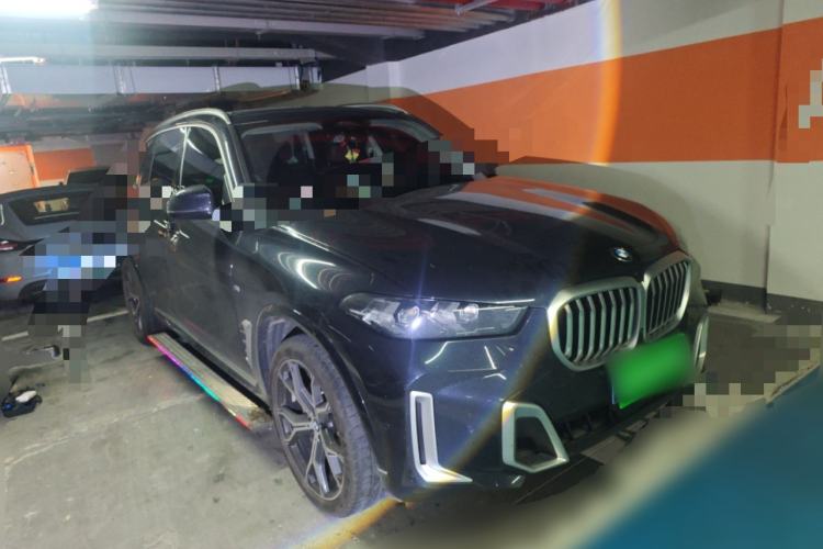 Used BMW X5 2023 xDrive 30Li Luxury M Sport Package
