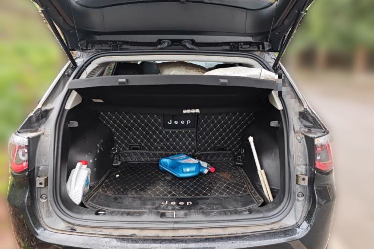 Used Jeep Compass 2020 220T Automatic Leading Edition
