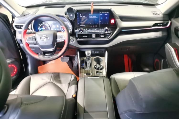 Used Toyota Highlander 2023 2.5L Smart Electric Hybrid Dual-Engine Four-Wheel Drive Prestige Version – 7 Seats Center Console