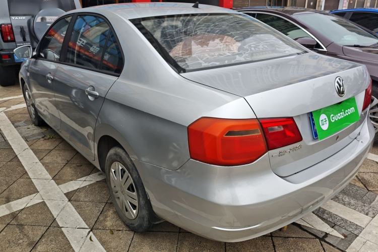 Used Volkswagen Jetta 2015 1.6L Automatic Fashion Model Rear Left 45 Deg