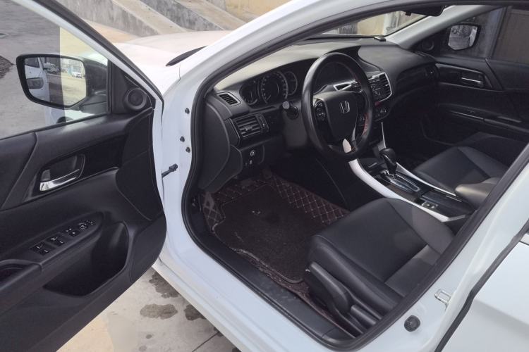 Used Honda Accord 2016 2.0L Comfort Edition
