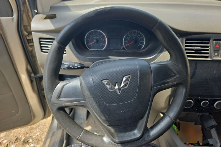 Used Wuling Rongguang V 2015 1.2L Base Version Steering Wheel