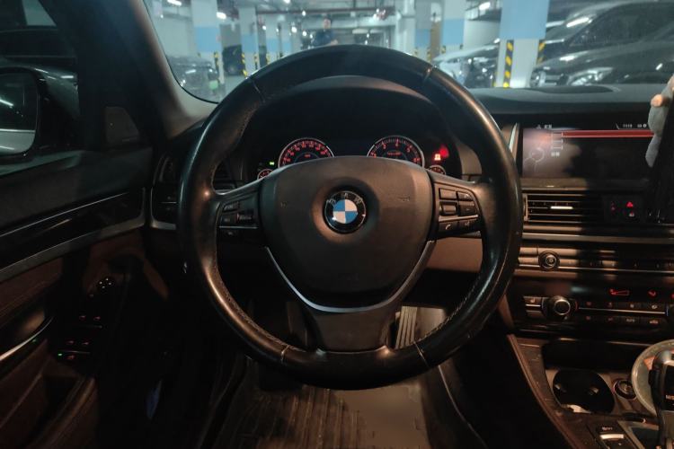 Used BMW 5 Series 2017 525Li Luxury Design Package Steering Wheel