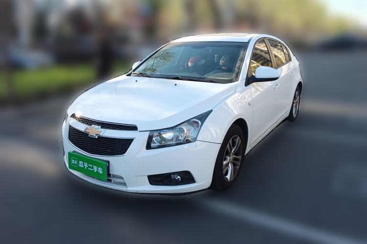 Used Chevrolet Cruze 2013 Hatchback 1.6L Manual Luxury Model