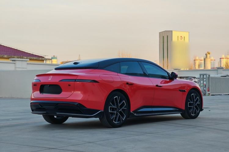 Used Avatr 06 2025 Pro Range-Extended Edition Exterior 7