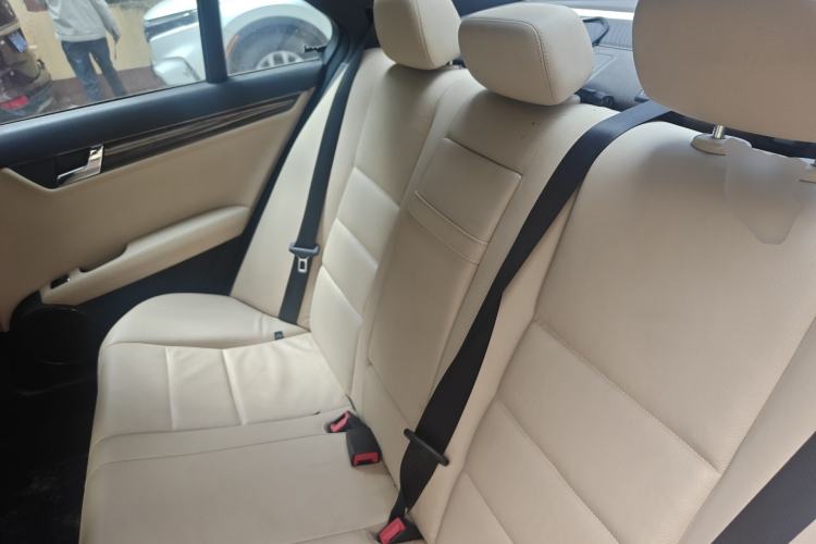 Used Mercedes-Benz C-Class 2010 C 200 CGI Fashion Model