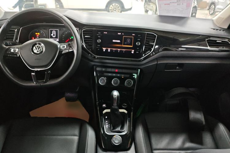 Used Volkswagen T-ROC 2018 280TSI DSG Four-Wheel Drive Comfort Version China V Standard