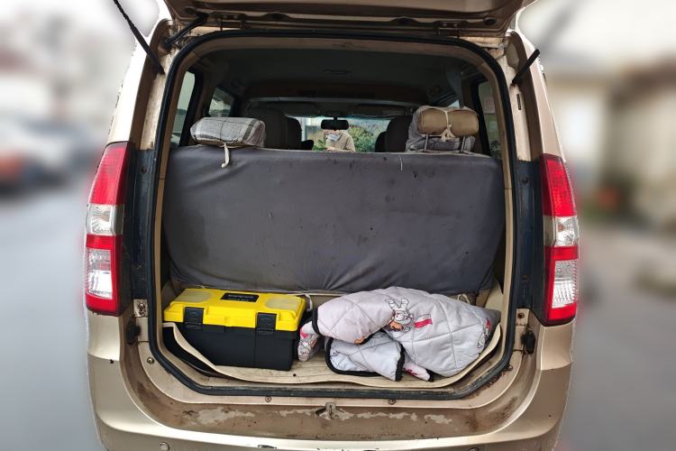 Used Wuling Hongguang 2013 1.5L S Luxury Model Trunk